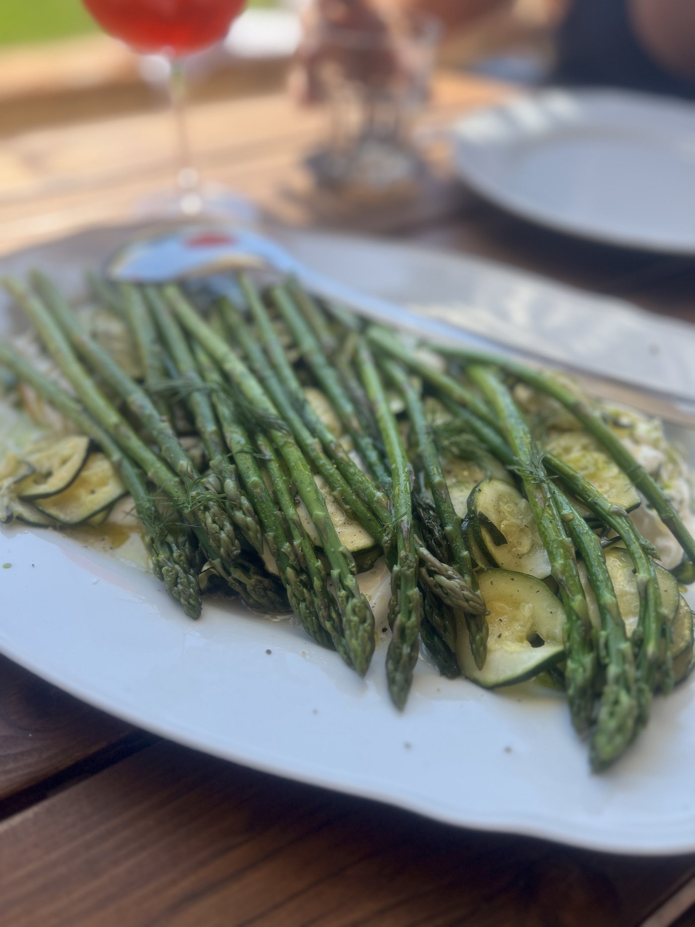 Grilled asparagus and courgette