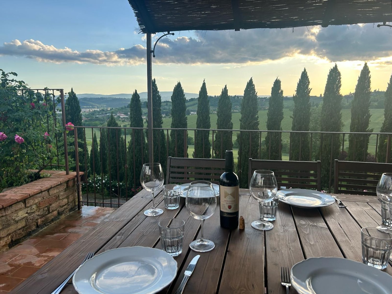 Outdoor terrace and dining